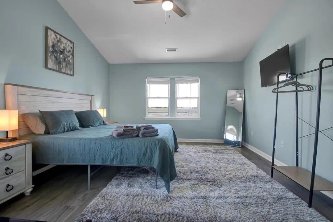 Surf City Serene Waterfront Vacation Home Eksteriør bilde
