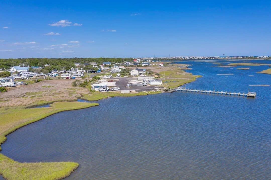 Surf City Serene Waterfront Vacation Home Eksteriør bilde