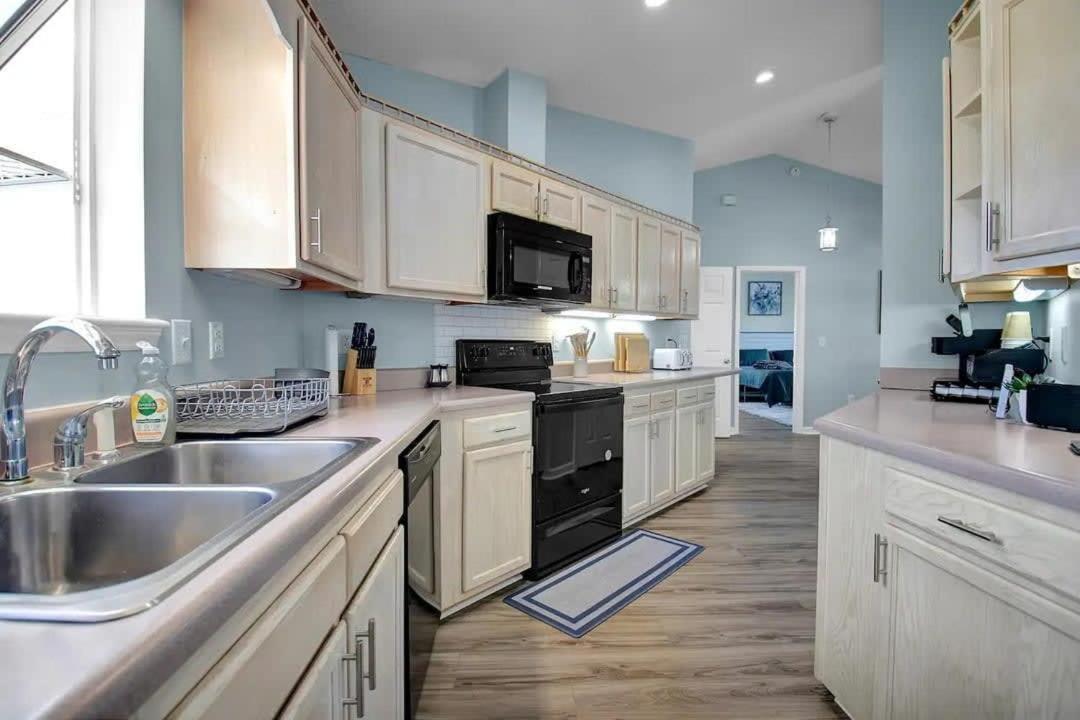 Surf City Serene Waterfront Vacation Home Eksteriør bilde